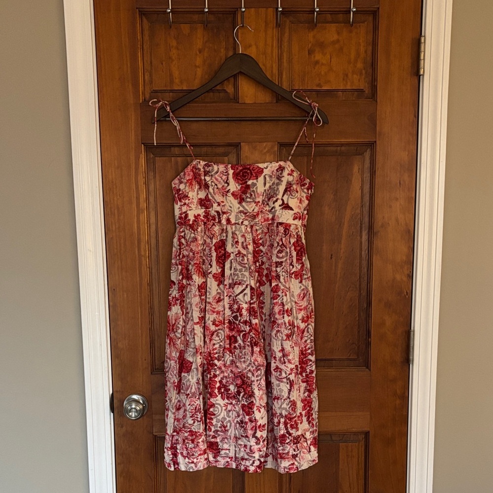 GAP Floral Red and White Sundress with pockets!